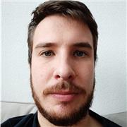 Ingeniero aeronáutico con experiencia en la docencia particular